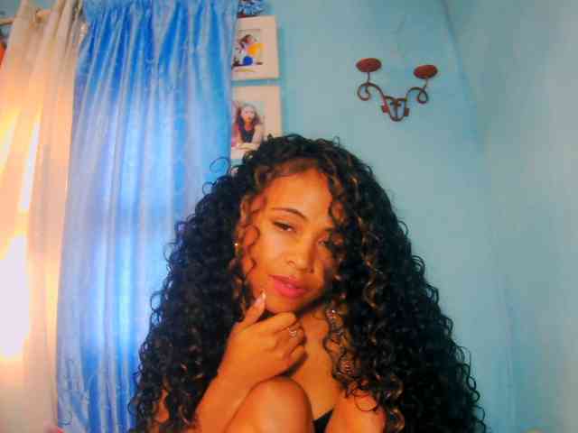 prettygirls11 webcam