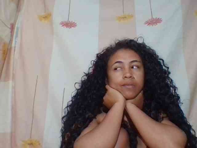 prettygirls11 webcam