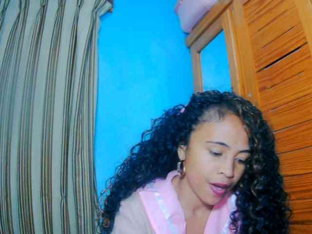 prettygirls11 webcam