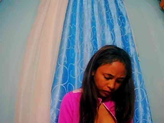 prettygirls11 webcam