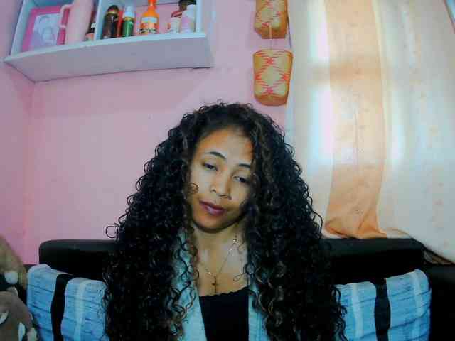 prettygirls11 webcam