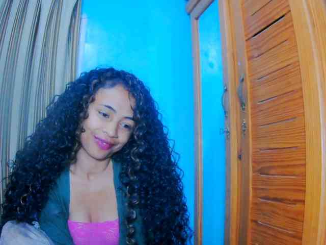 prettygirls11 webcam