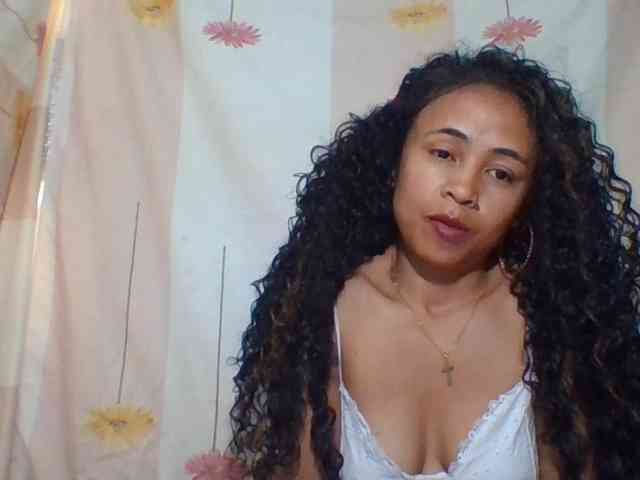 prettygirls11 webcam