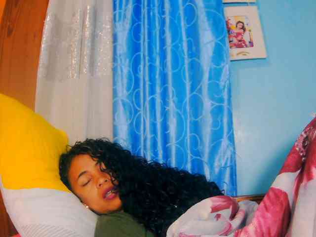 prettygirls11 webcam