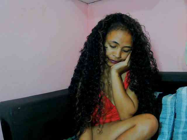 prettygirls11 webcam