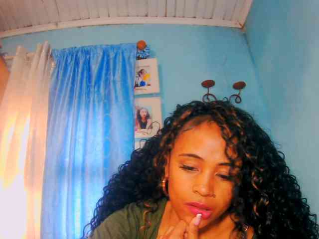prettygirls11 webcam