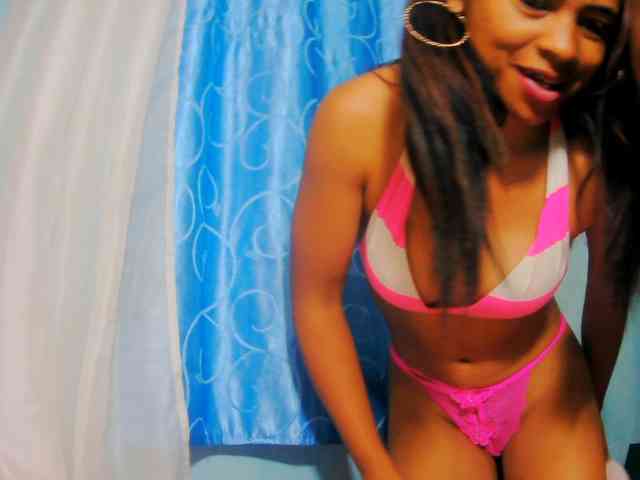 prettygirls11 webcam