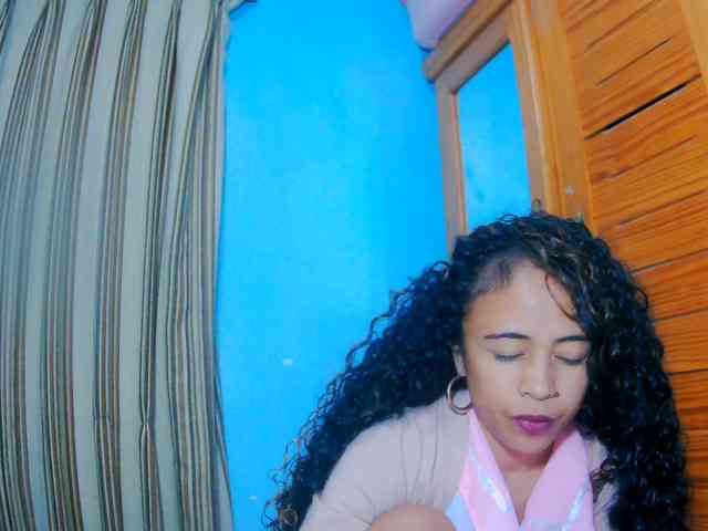 prettygirls11 webcam