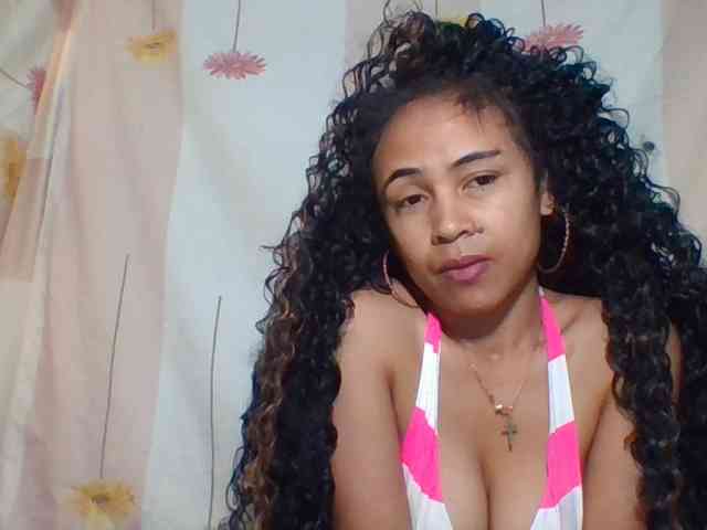 prettygirls11 webcam