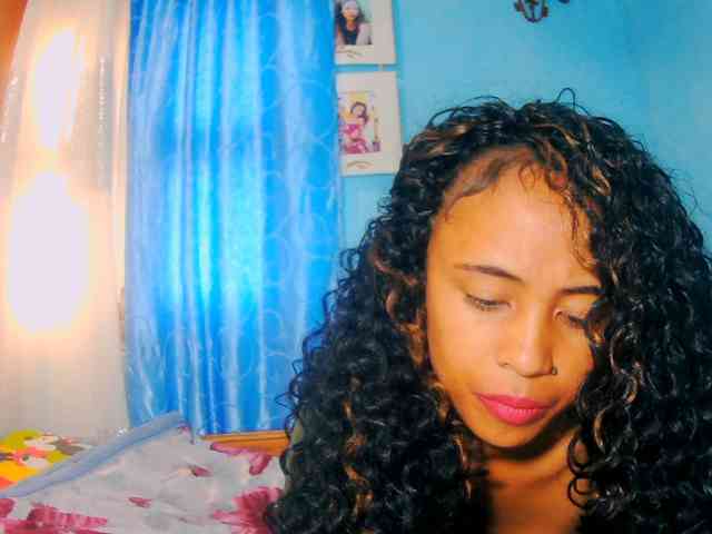 prettygirls11 webcam