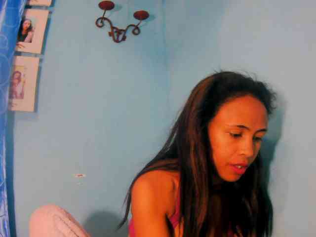 prettygirls11 webcam