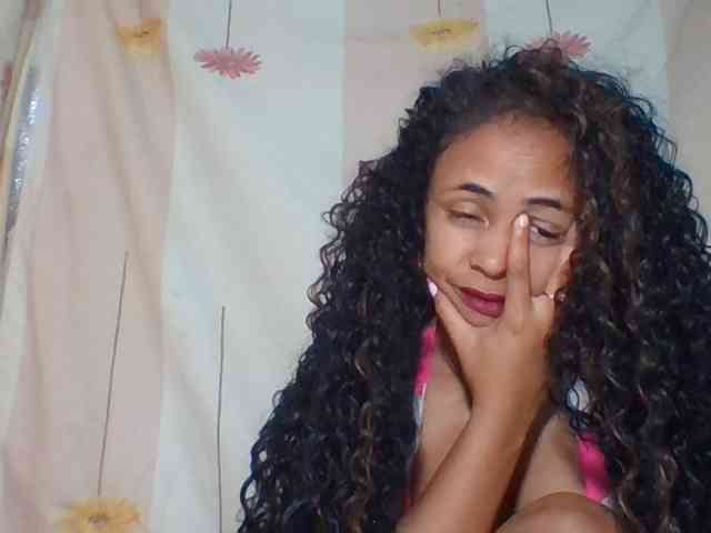 prettygirls11 webcam