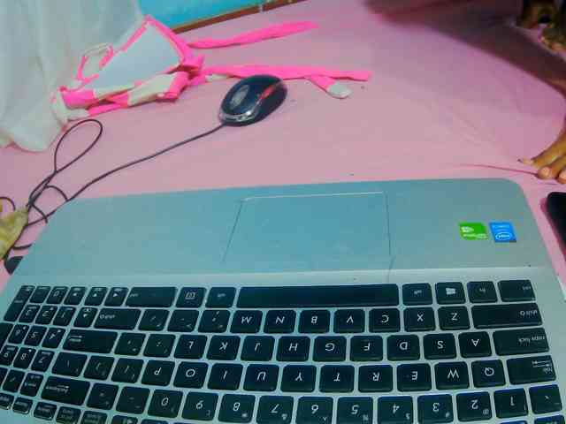 prettygirls11 webcam