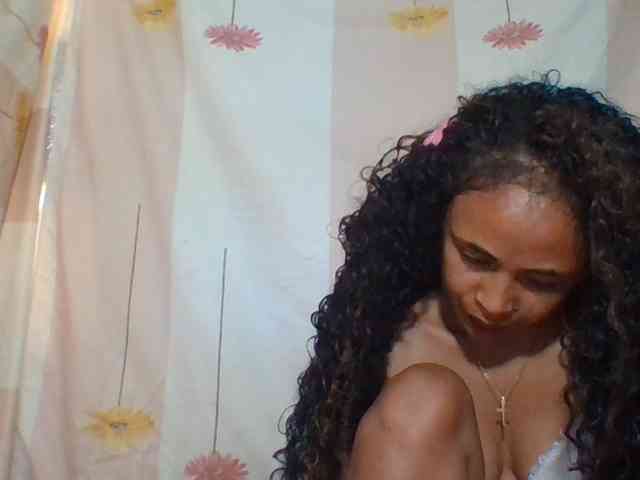 prettygirls11 webcam
