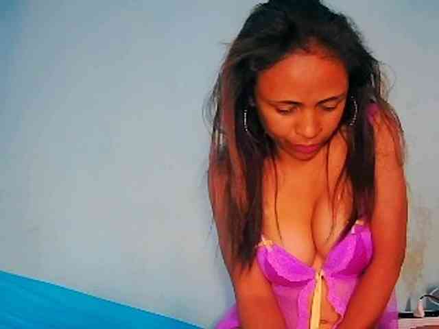 prettygirls11 webcam