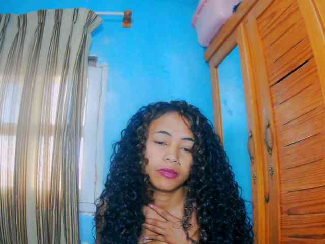 prettygirls11 webcam