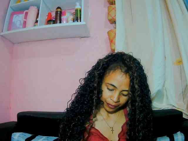 prettygirls11 webcam