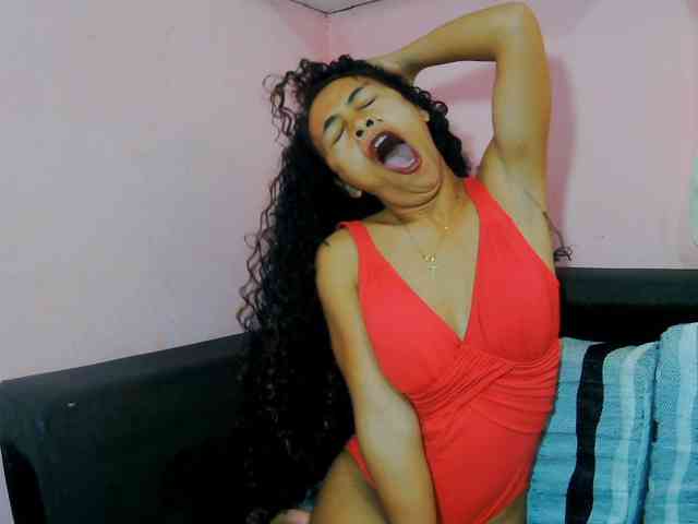 prettygirls11 webcam
