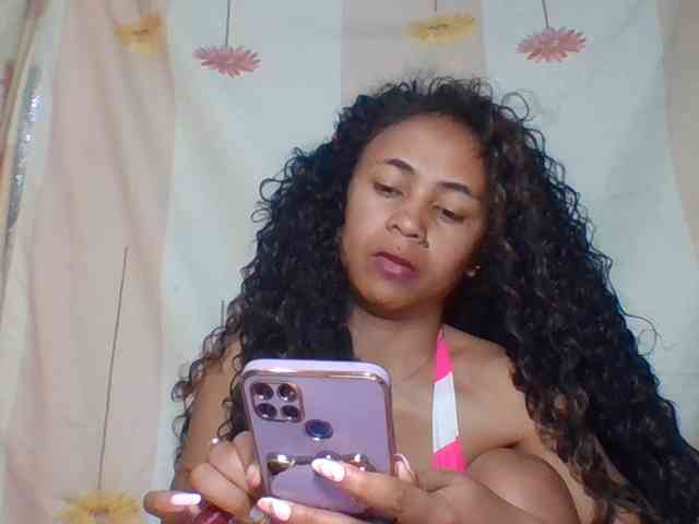 prettygirls11 webcam