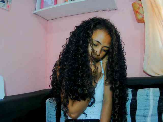 prettygirls11 webcam