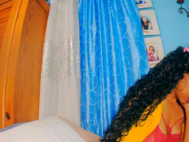 prettygirls11 webcam