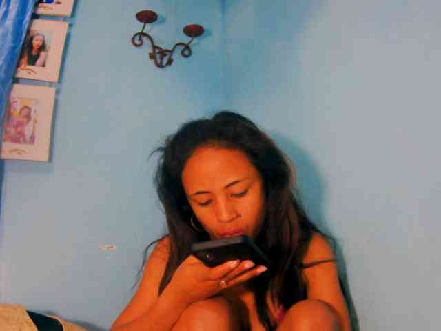 prettygirls11 webcam