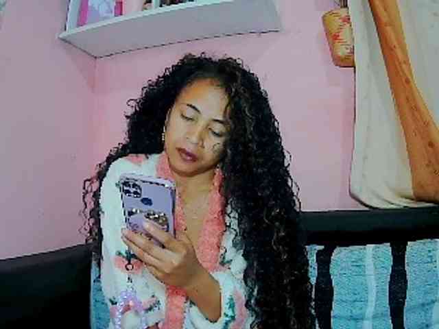 prettygirls11 webcam