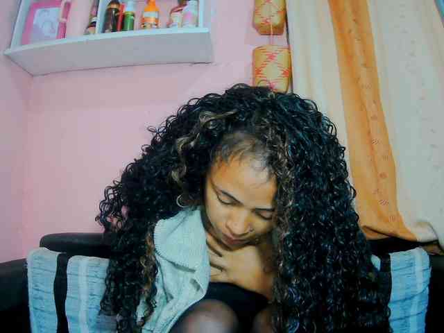 prettygirls11 webcam