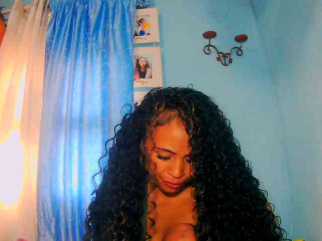 prettygirls11 webcam