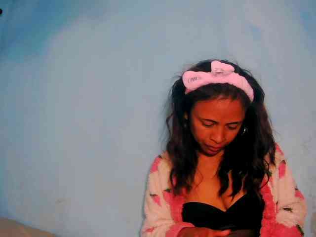 prettygirls11 webcam
