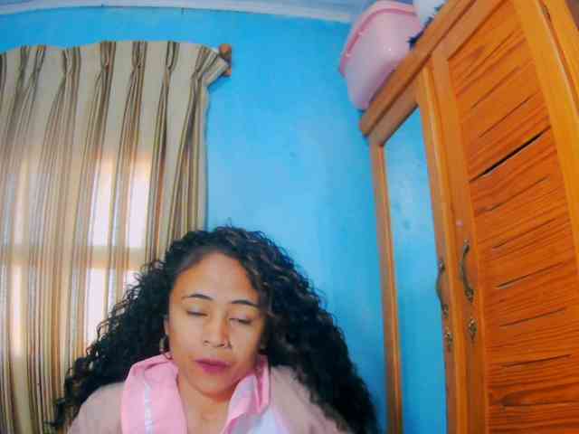 prettygirls11 webcam