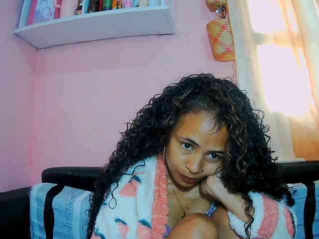 prettygirls11 webcam