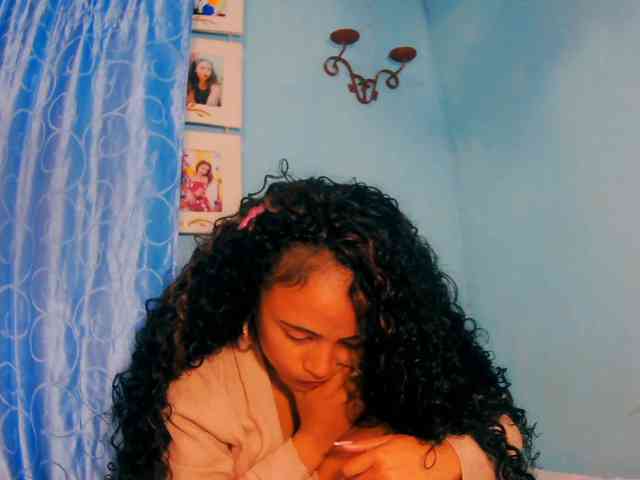 prettygirls11 Live Webcam on BongaCams