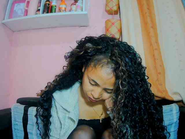 prettygirls11 webcam