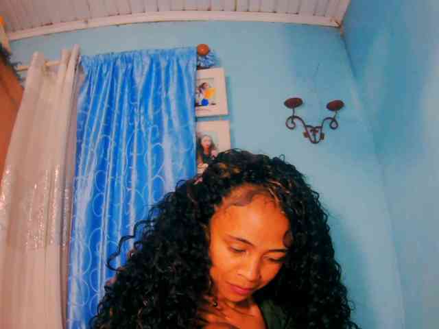 prettygirls11 webcam