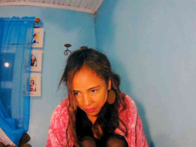 prettygirls11 webcam