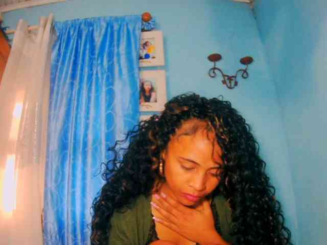 prettygirls11 webcam