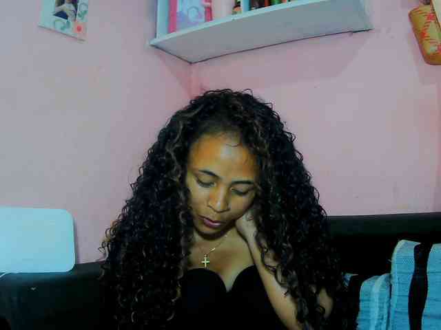 prettygirls11 webcam