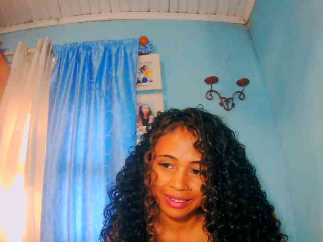 prettygirls11 webcam