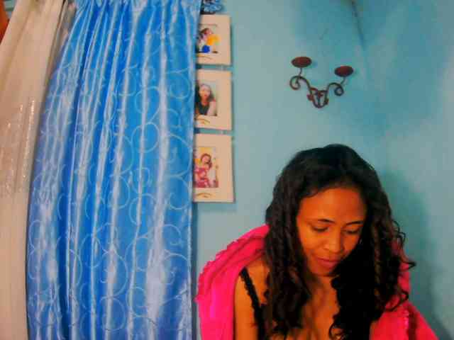 prettygirls11 webcam