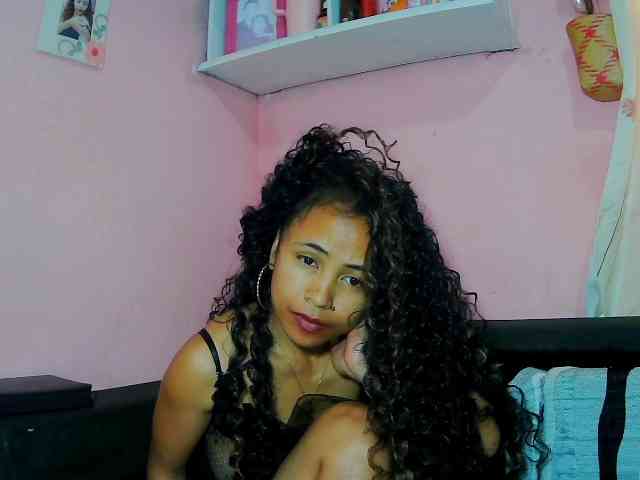 prettygirls11 webcam