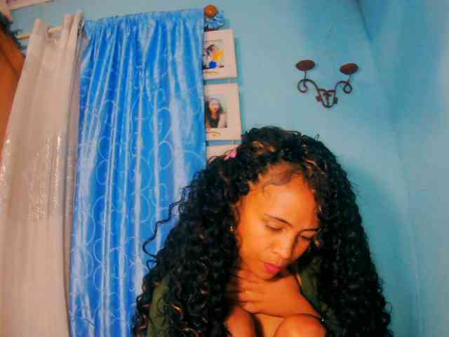 prettygirls11 webcam