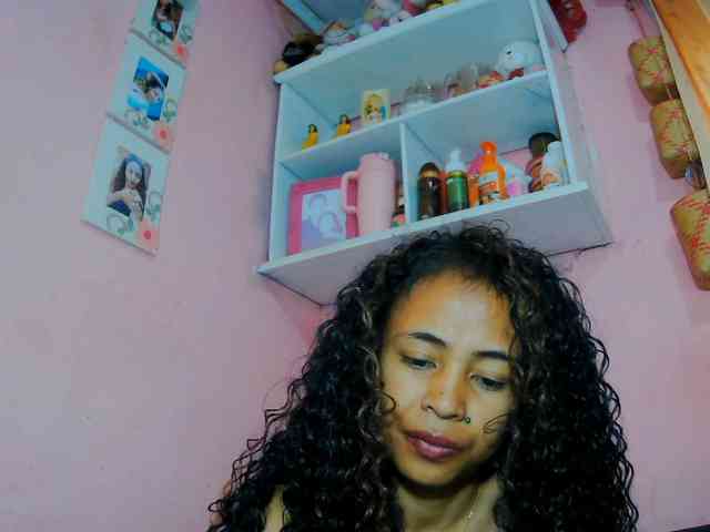 prettygirls11 webcam