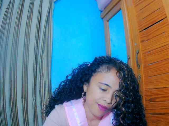 prettygirls11 webcam