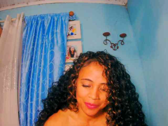 prettygirls11 webcam