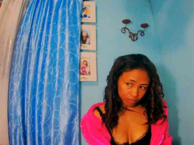 prettygirls11 webcam