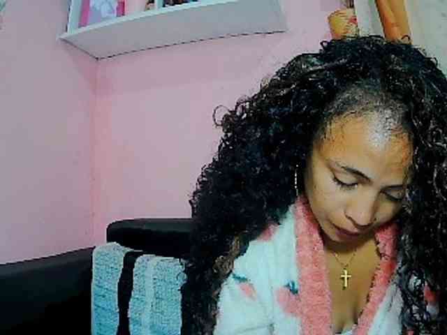 prettygirls11 webcam