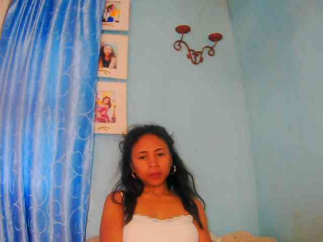 prettygirls11 webcam