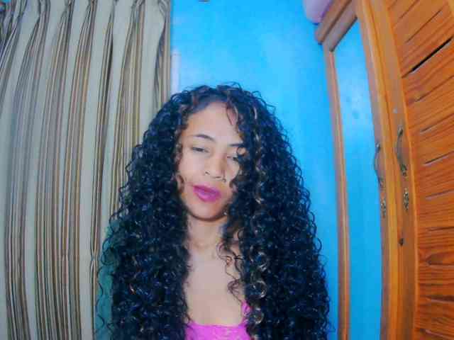prettygirls11 webcam