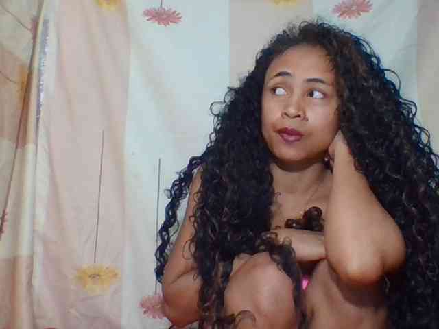 prettygirls11 webcam